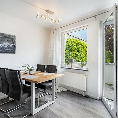 3-zimmer-wohnung Mit Balkon شقة كيل